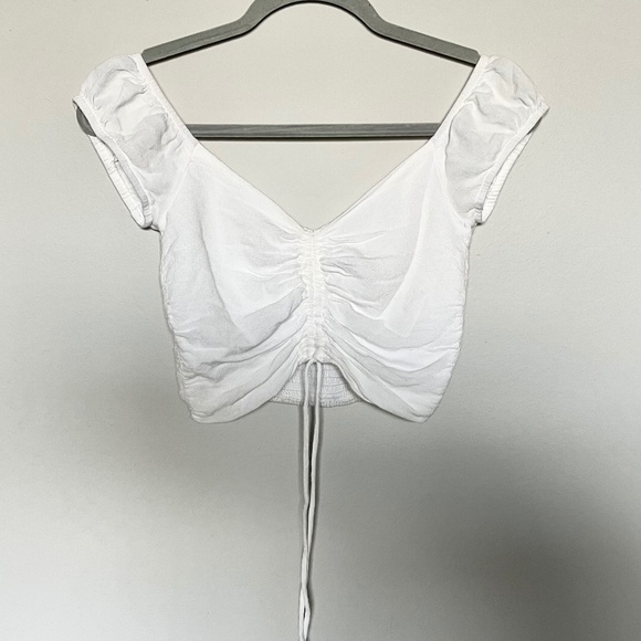 Princess Polly Darshan Top White Center Ruching Puff Sleeve Crop Top US 2 - Picture 2 of 9
